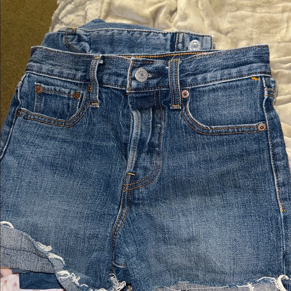 Levi's Classic Blue Denim Jeans Size 25
White Oak Cone Denim